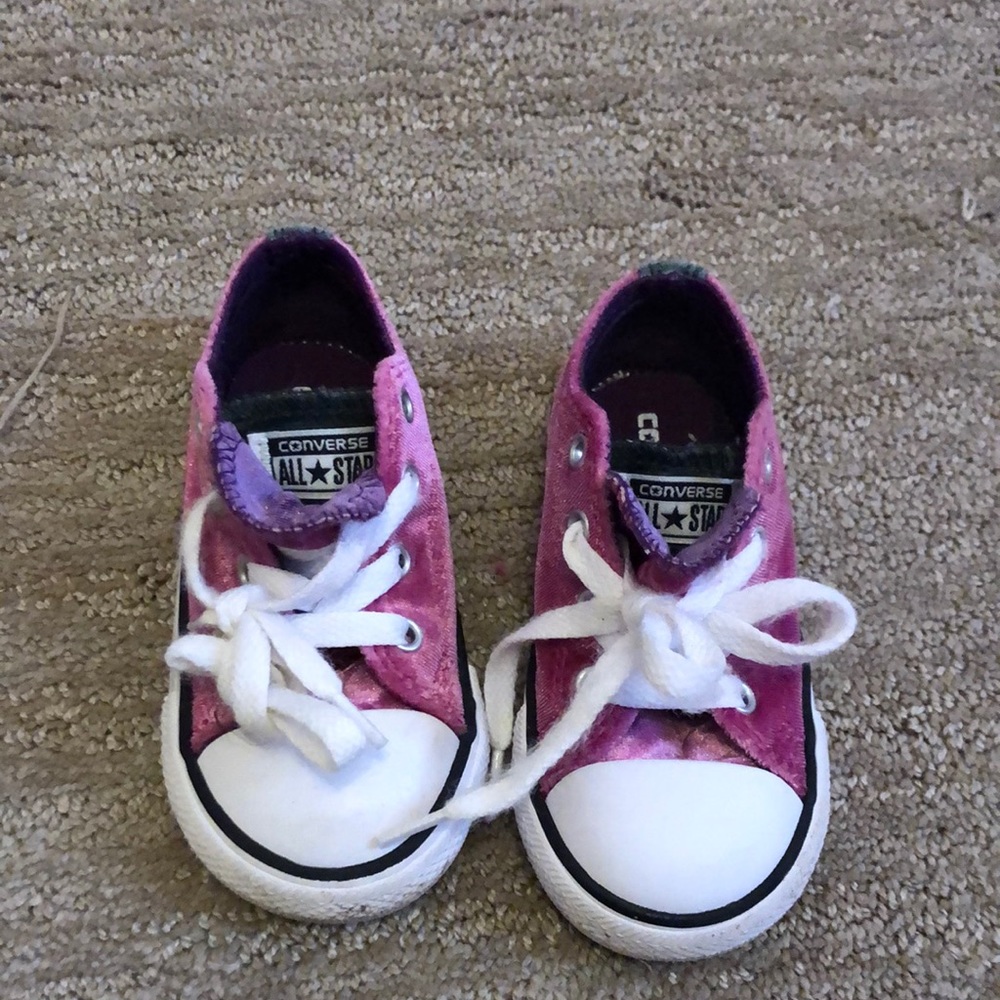 Converse double-tongue size 7